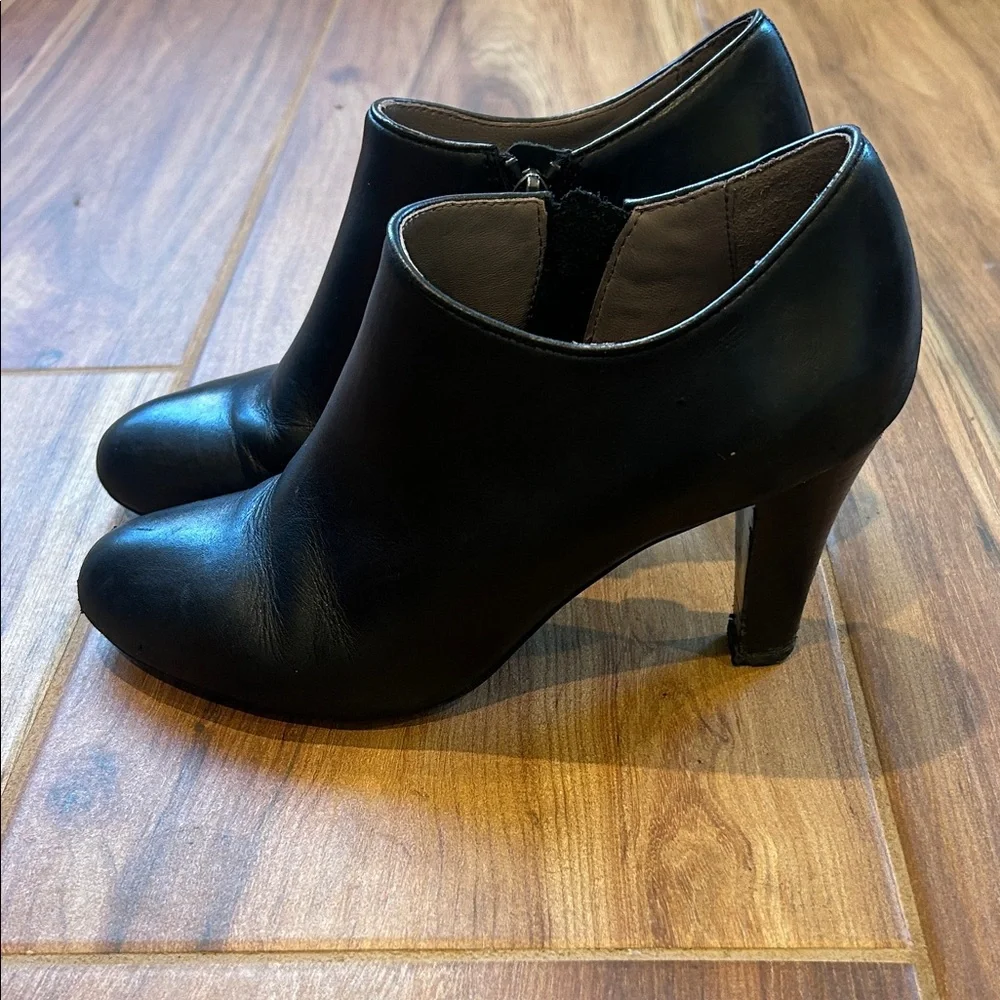 Geox Respira | Black Leather Ankle Booties